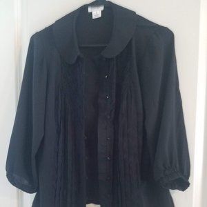 Black 1940s patterned décolleté black button up